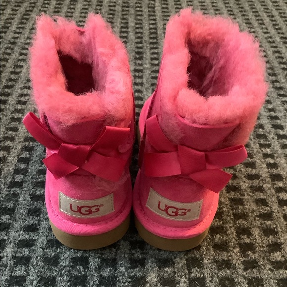 Ugg Uggs Bailey bow toddler girls cerise hot pink fuchsia boots size 9 - Picture 4 of 7